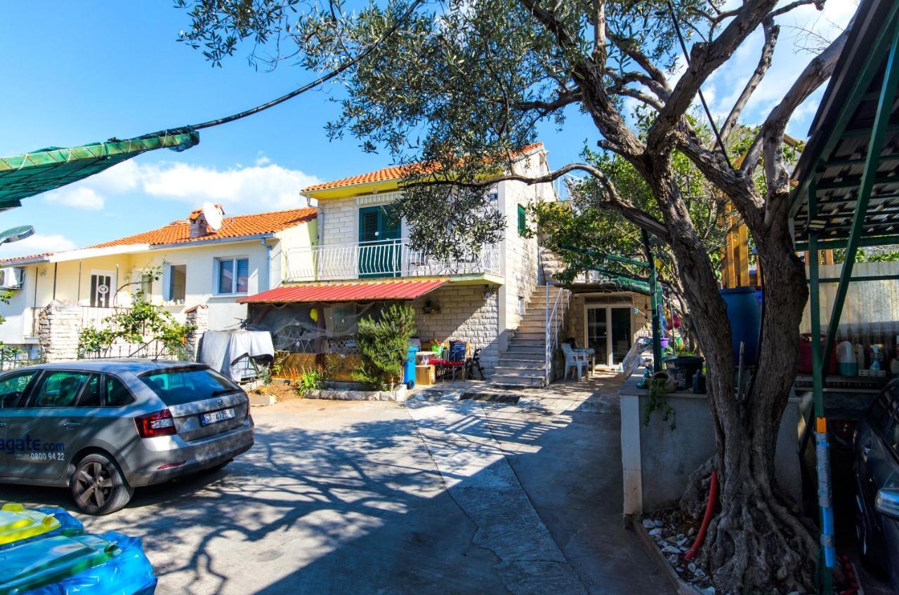 Apartment Josip Supetar Exterior photo